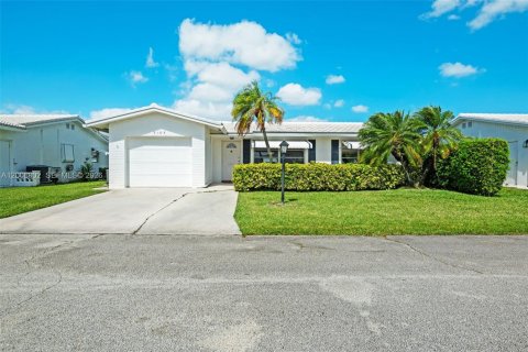 Villa ou maison à Boynton Beach, Floride 2 chambres, 132.66 m2 № 2070663
