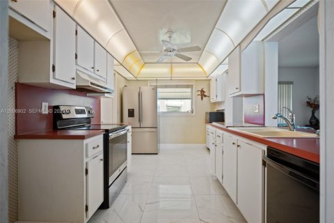 Villa ou maison à vendre à Boynton Beach, Floride: 2 chambres, 132.66 m2 № 2070663 - photo 16