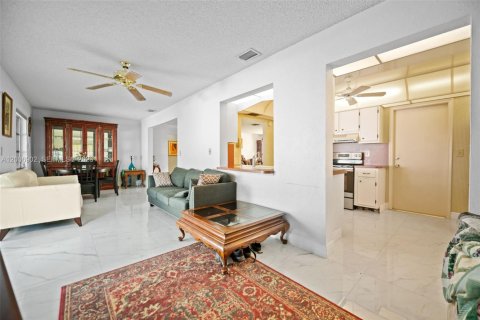 Villa ou maison à vendre à Boynton Beach, Floride: 2 chambres, 132.66 m2 № 2070663 - photo 13