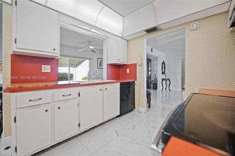 Villa ou maison à vendre à Boynton Beach, Floride: 2 chambres, 132.66 m2 № 2070663 - photo 15