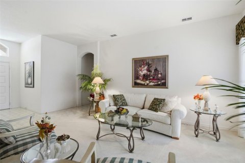 Villa ou maison à vendre à Spring Hill, Floride: 3 chambres, 236.99 m2 № 2225576 - photo 4