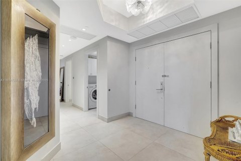 Condo in Aventura, Florida, 3 bedrooms  № 1865045 - photo 24