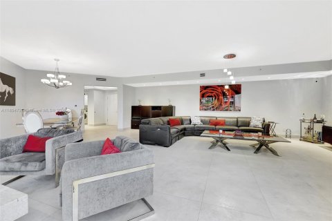 Condo in Aventura, Florida, 3 bedrooms  № 1865045 - photo 14