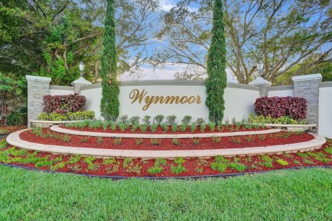 Condo in Coconut Creek, Florida, 2 bedrooms  № 924511 - photo 1
