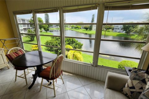 Condominio en venta en Deerfield Beach, Florida, 1 dormitorio, 54.35 m2 № 1928773 - foto 15