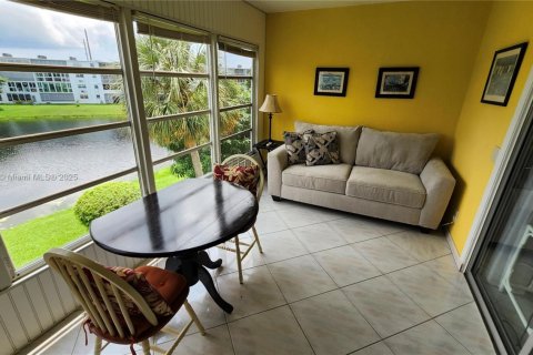 Condominio en venta en Deerfield Beach, Florida, 1 dormitorio, 54.35 m2 № 1928773 - foto 14