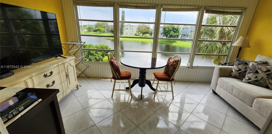 Condominio en Deerfield Beach, Florida, 1 dormitorio  № 1928773