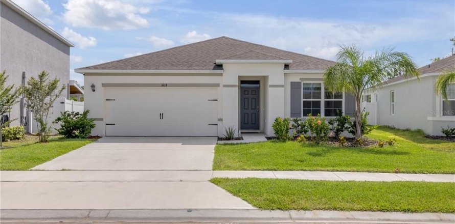 Villa ou maison à New Smyrna Beach, Floride 3 chambres, 157 m2 № 2388820