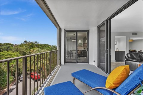 Condo in Highland Beach, Florida, 2 bedrooms  № 2251503 - photo 15