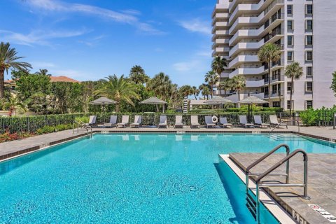Condo in Highland Beach, Florida, 2 bedrooms  № 2251503 - photo 2