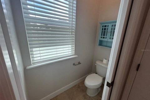 House in Gainesville, Florida 3 bedrooms, 141.21 sq.m. № 1918234 - photo 18
