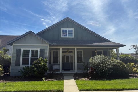 House in Gainesville, Florida 3 bedrooms, 141.21 sq.m. № 1918234 - photo 1