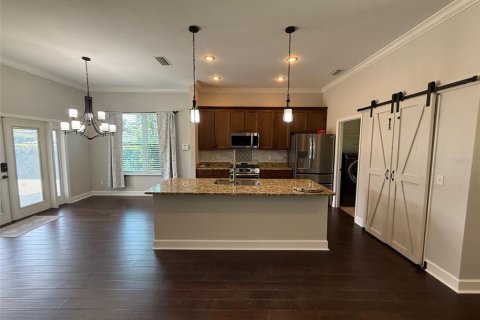 House in Gainesville, Florida 3 bedrooms, 141.21 sq.m. № 1918234 - photo 8