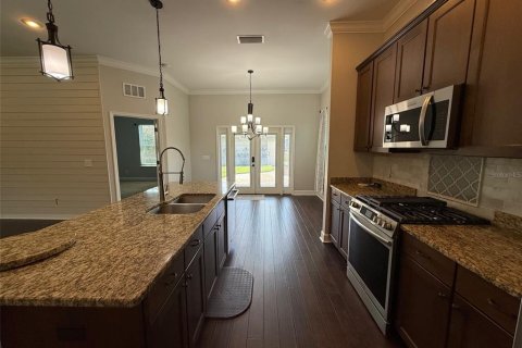 House in Gainesville, Florida 3 bedrooms, 141.21 sq.m. № 1918234 - photo 12