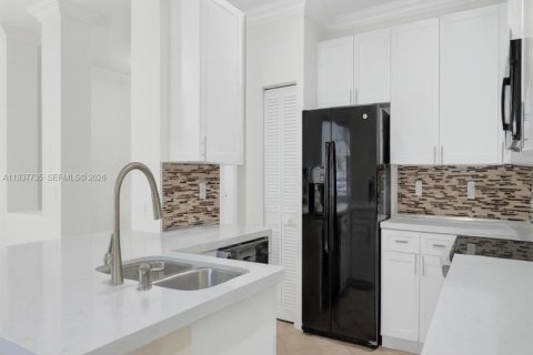 Villa ou maison à vendre à Weston, Floride: 5 chambres № 1995411 - photo 7