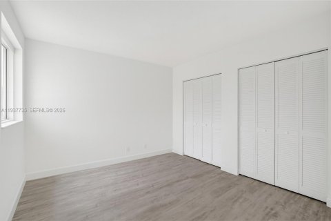 Villa ou maison à vendre à Weston, Floride: 5 chambres № 1995411 - photo 28