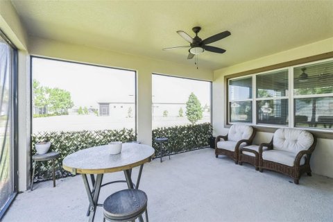 House in Land O' Lakes, Florida 2 bedrooms, 178 sq.m. № 1870218 - photo 11