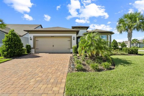 House in Land O' Lakes, Florida 2 bedrooms, 178 sq.m. № 1870218 - photo 1