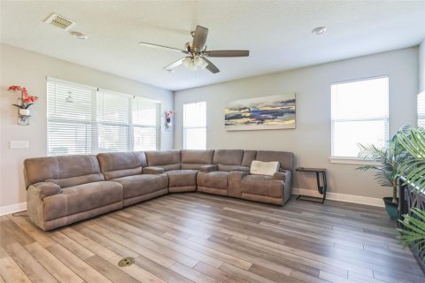 House in Land O' Lakes, Florida 2 bedrooms, 178 sq.m. № 1870218 - photo 9