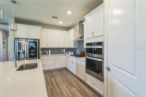 House in Land O' Lakes, Florida 2 bedrooms, 178 sq.m. № 1870218 - photo 16