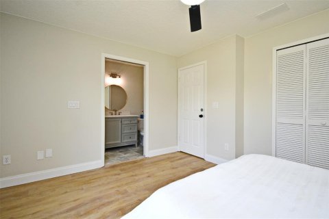 House in Sanford, Florida 3 bedrooms, 124.4 sq.m. № 1838993 - photo 24
