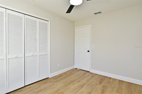 House in Sanford, Florida 3 bedrooms, 124.4 sq.m. № 1838993 - photo 30