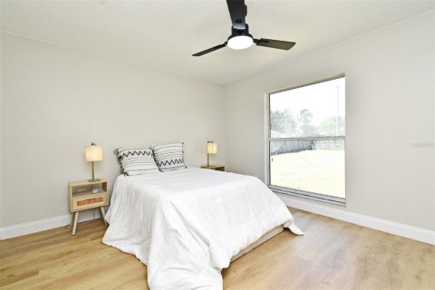 House in Sanford, Florida 3 bedrooms, 124.4 sq.m. № 1838993 - photo 20