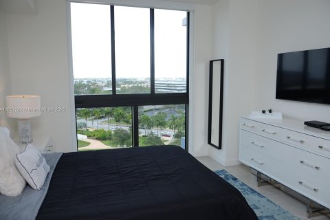 Condo in Doral, Florida, 2 bedrooms  № 1855332 - photo 29