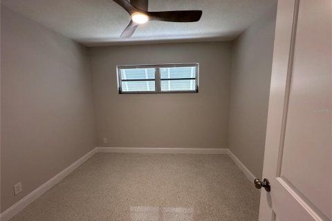 House in Saint Pete Beach, Florida 3 bedrooms, 151.06 sq.m. № 1757898 - photo 28