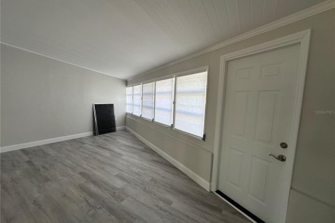 House in Saint Pete Beach, Florida 3 bedrooms, 151.06 sq.m. № 1757898 - photo 22