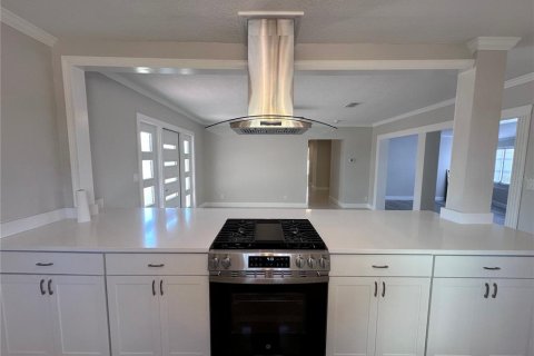 House in Saint Pete Beach, Florida 3 bedrooms, 151.06 sq.m. № 1757898 - photo 16