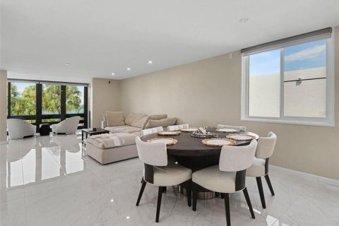 Copropriété à vendre à Longboat Key, Floride: 2 chambres, 135.27 m2 № 2372883 - photo 8