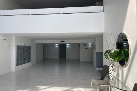 Снять в аренду квартиру в Уэстон, Флорида 2 спальни, 114.73м2, № 1988487 - фото 30