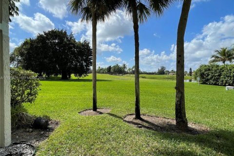 Снять в аренду квартиру в Уэстон, Флорида 2 спальни, 114.73м2, № 1988487 - фото 21