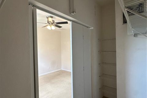 Touwnhouse à louer à Orlando, Floride: 2 chambres, 91.69 m2 № 2291301 - photo 13