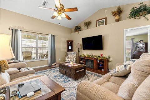 House in Ocala, Florida 3 bedrooms, 173.73 sq.m. № 2389292 - photo 10