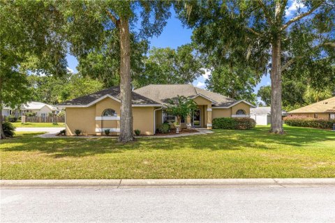 House in Ocala, Florida 3 bedrooms, 173.73 sq.m. № 2389292 - photo 4