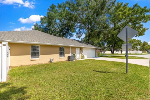 House in Ocala, Florida 3 bedrooms, 173.73 sq.m. № 2389292 - photo 5