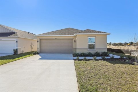 Villa ou maison à Lake Wales, Floride 3 chambres, 147.16 m2 № 2410223