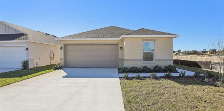 Villa ou maison à Lake Wales, Floride 3 chambres, 147.16 m2 № 2410223