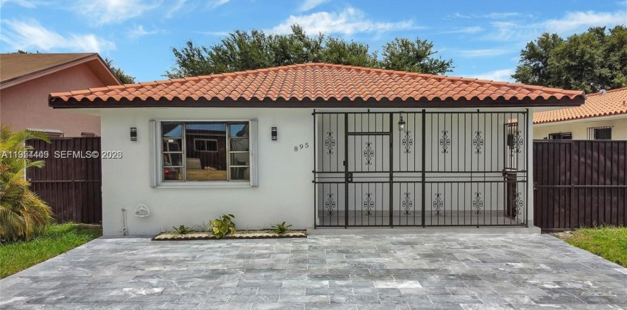 Casa en Hialeah, Florida 3 dormitorios, 167.22 m2 № 2010601