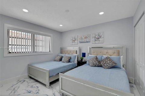 Casa en alquiler en Hialeah, Florida, 3 dormitorios, 167.22 m2 № 2010601 - foto 15