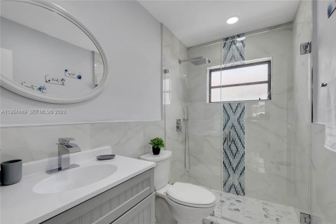 Casa en alquiler en Hialeah, Florida, 3 dormitorios, 167.22 m2 № 2010601 - foto 27