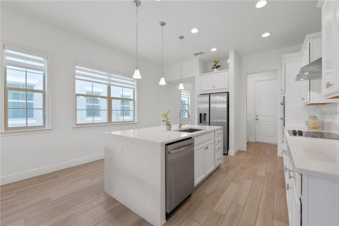 Villa ou maison à louer à Orlando, Floride: 3 chambres, 150.22 m2 № 2151064 - photo 4