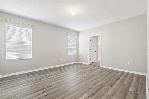 House in Wimauma, Florida 4 bedrooms, 215.9 sq.m. № 2224421 - photo 27