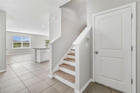 House in Wimauma, Florida 4 bedrooms, 215.9 sq.m. № 2224421 - photo 5