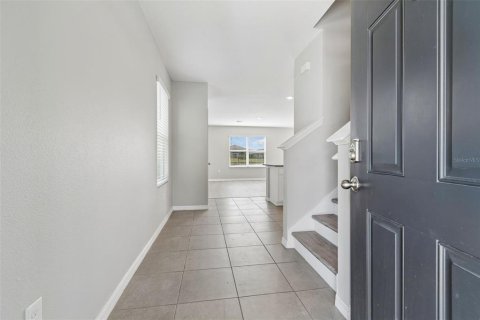 House in Wimauma, Florida 4 bedrooms, 215.9 sq.m. № 2224421 - photo 4