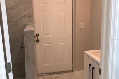 Casa en alquiler en Sarasota, Florida, 3 dormitorios, 155.33 m2 № 2106168 - foto 19