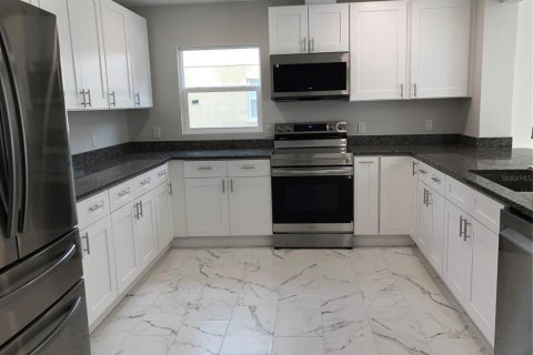 Casa en alquiler en Sarasota, Florida, 3 dormitorios, 155.33 m2 № 2106168 - foto 5