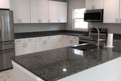 Casa en alquiler en Sarasota, Florida, 3 dormitorios, 155.33 m2 № 2106168 - foto 6